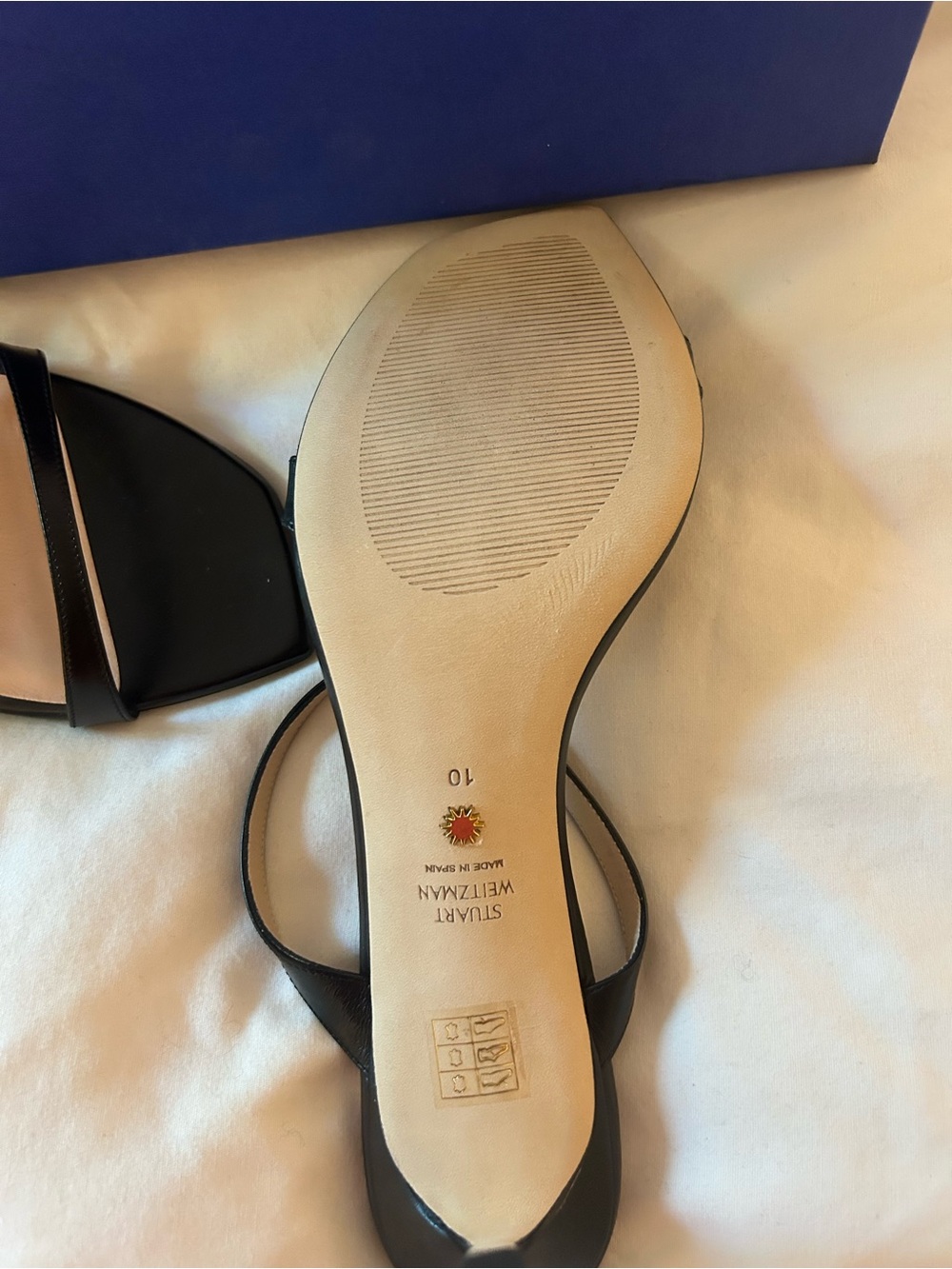 Stuart Weitzman Black Leather Cross-Strap Stiletto Sandals - Picture 5 of 5